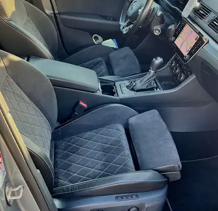 intérieur skoda combi superb de deodaite taxi